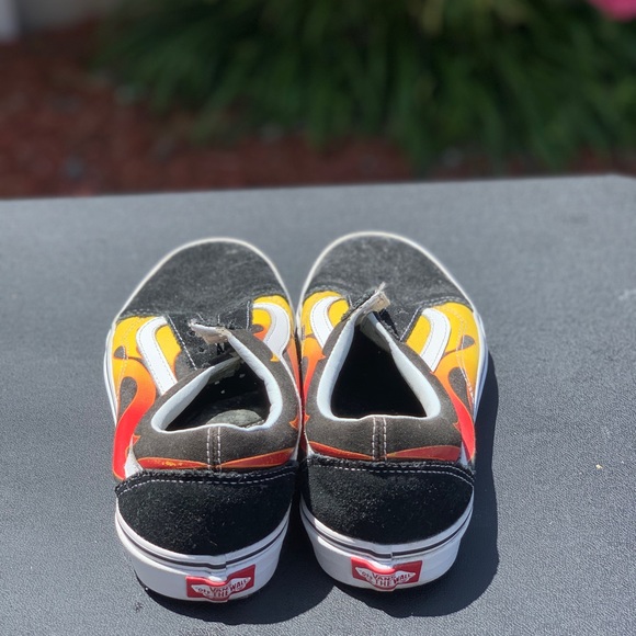 Vans - Picture 2 of 3